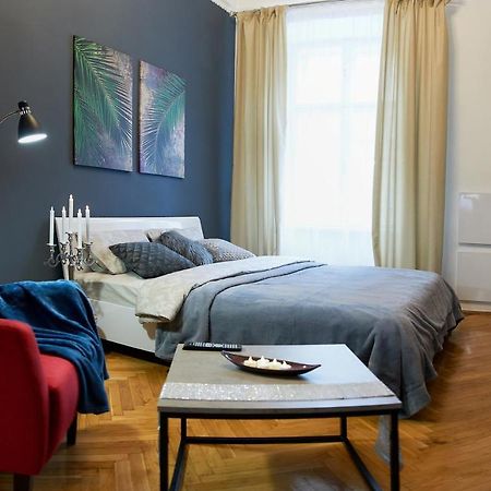 Stylish Apartments In The Center ลวีฟ ภายนอก รูปภาพ