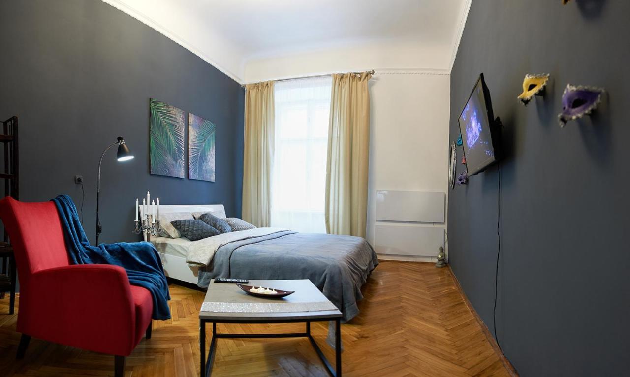 Stylish Apartments In The Center ลวีฟ ภายนอก รูปภาพ
