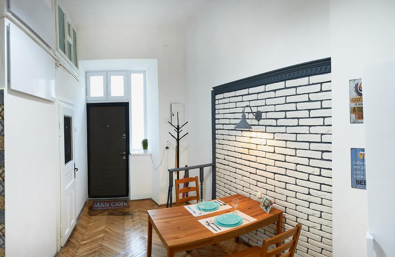 Stylish Apartments In The Center ลวีฟ ภายนอก รูปภาพ